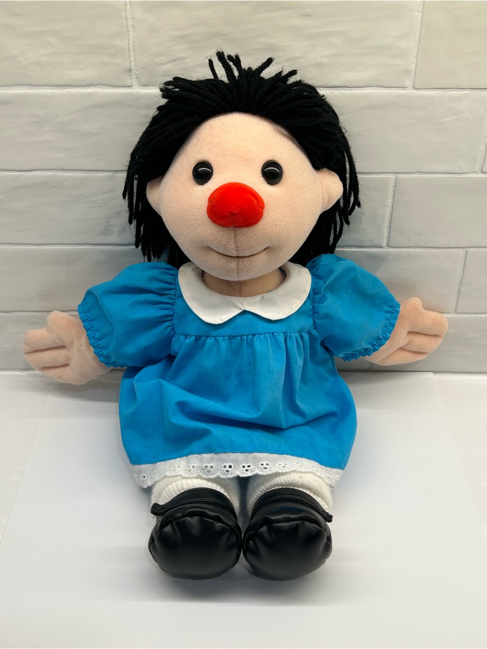 Vintage 90s Commonwealth Toy & Novelty Big Comfy Couch Molly Doll Plush 17"